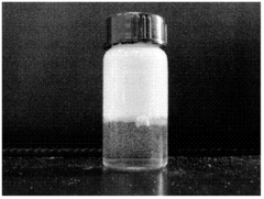 Method for modifying surface of high molecular weight polyethylene powder through interfacial polycondensation